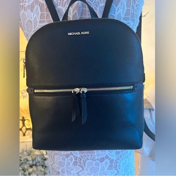 $358 Retail New! Michael Kors backpack purse - Picture 13 of 13